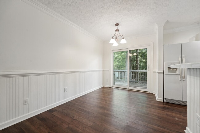 Photo - 2025 Shenandoah Rd
