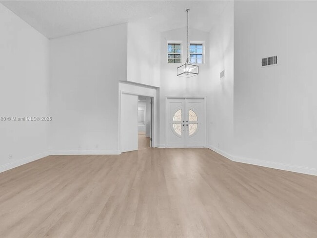 Building Photo - 1525 Seabay Rd Rental
