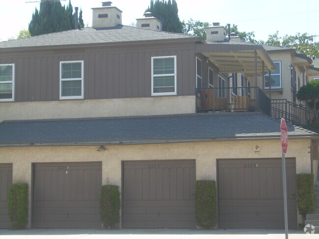 Building Photo - 8423 Crenshaw Dr Rental