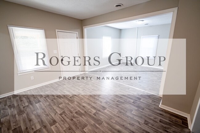 Photo - 920 Champion St