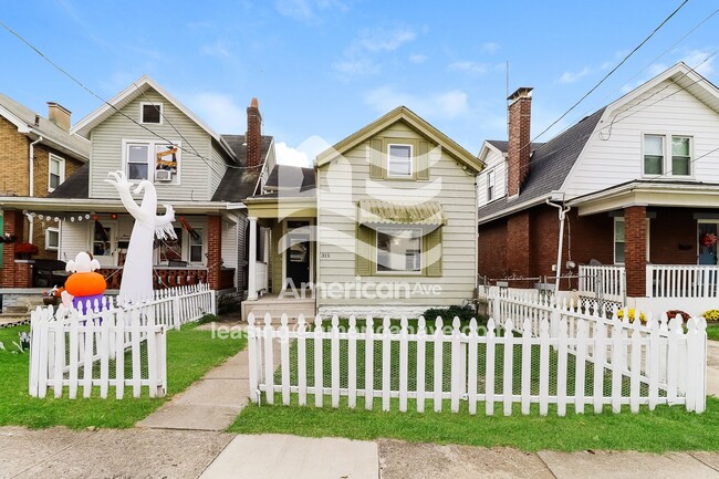 Building Photo - 315 E 41st St
