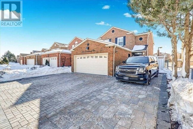 Photo - 32 Lansbury Dr