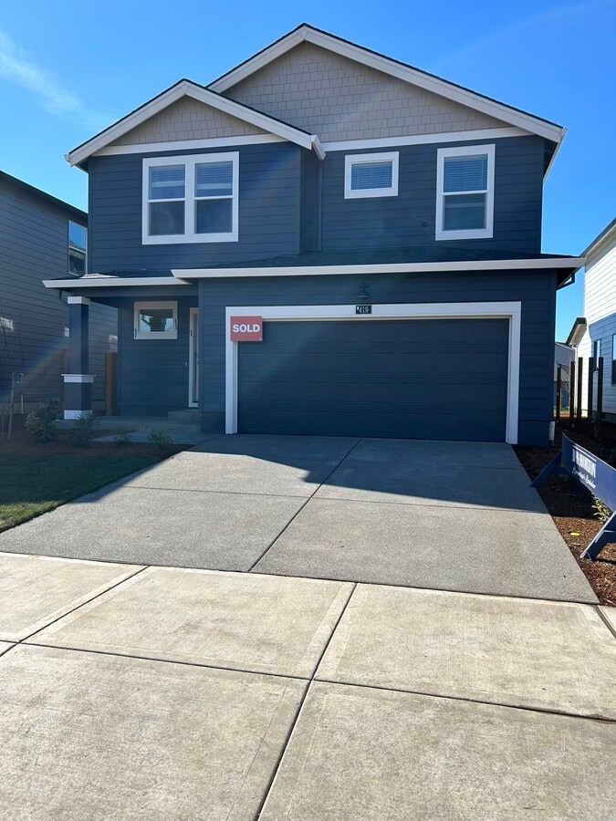 Photo - 419 Pietro St NE