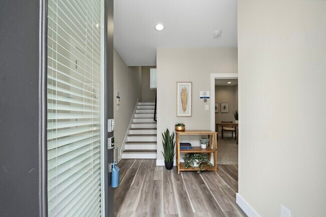 Photo - 2623 Huntington Creek Ln