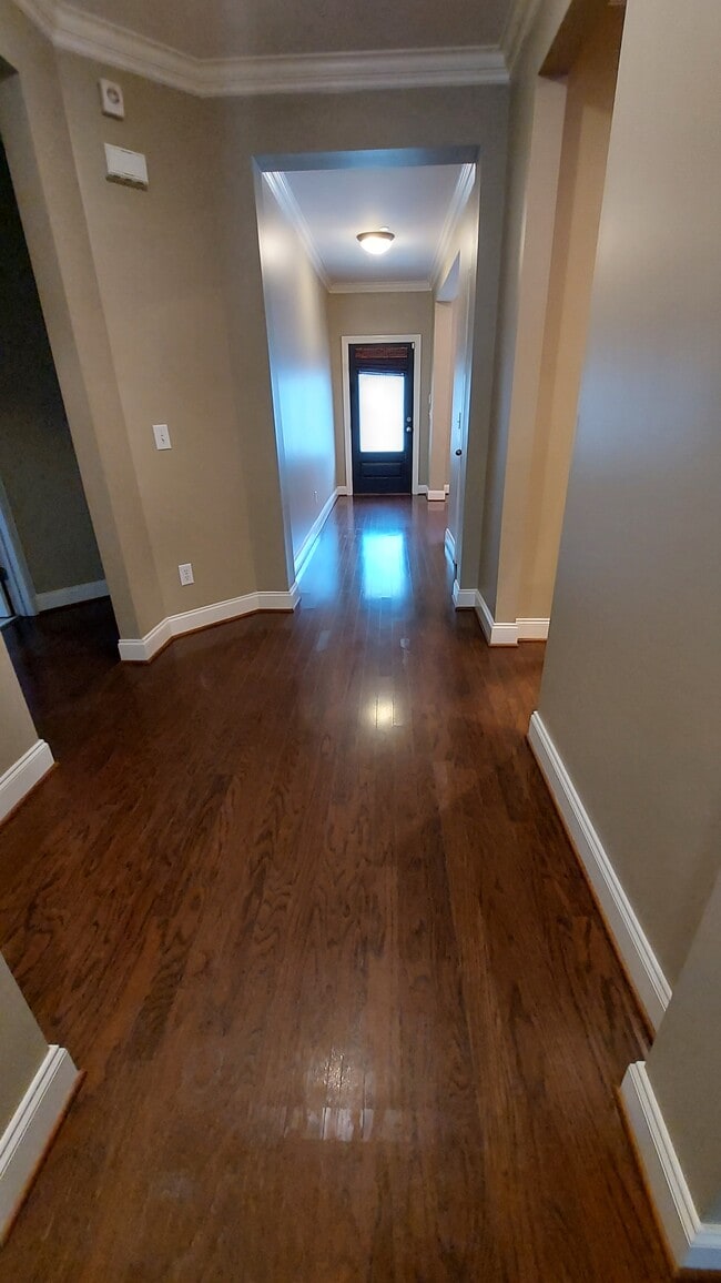 Photo - 4596 Sawmill Pl