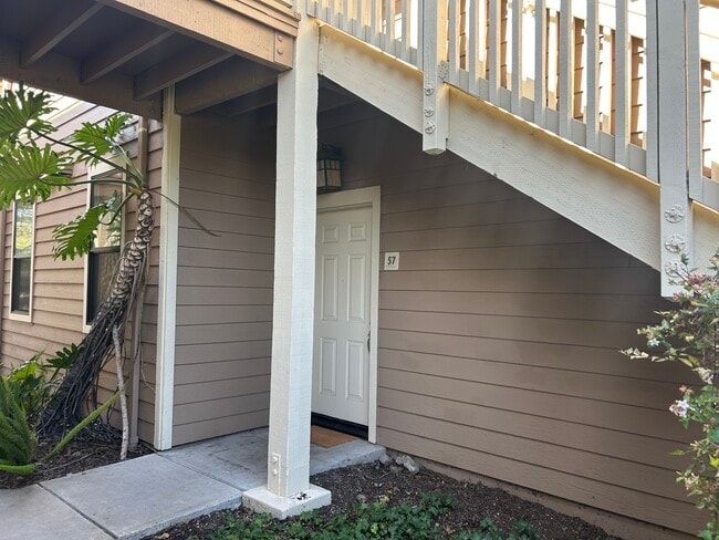 Photo - 57 Lakeshore Ct Unit 57 Lakeshore Ct