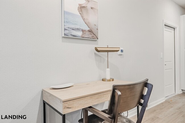 Photo - 1650 Harris Hill Rd Unidad 05-5307