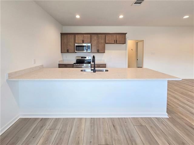 71752 Spike Dr