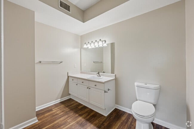 3BR, 2BA - 1,480SF - Primary Bathroom