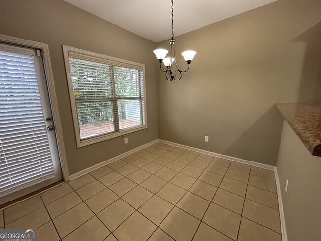 607 Summit Pt