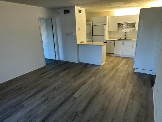 Building Photo - 1106 Green Pine Blvd Unit E1