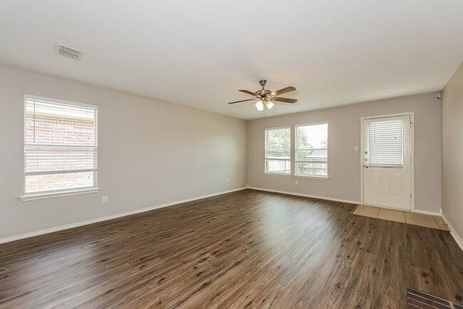 Photo - 2029 Wildwood Dr