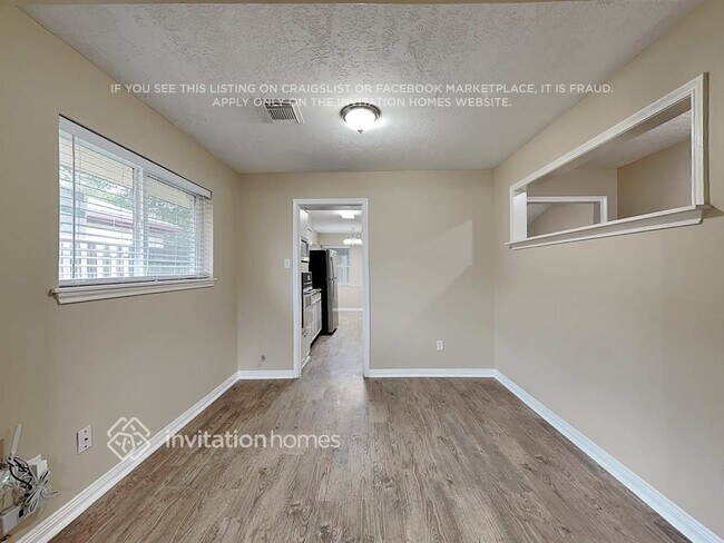 Photo - 801 Newport Blvd