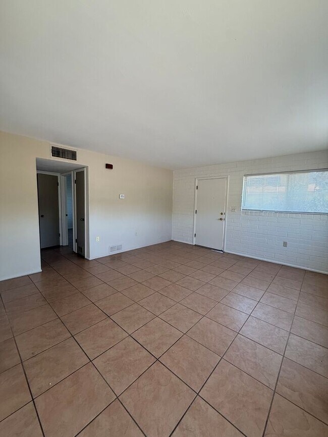 Photo - Town Home For Rent