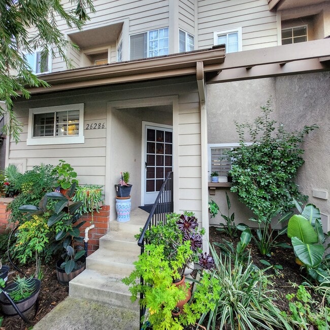 Photo - 26286 Hanover Ln Townhome