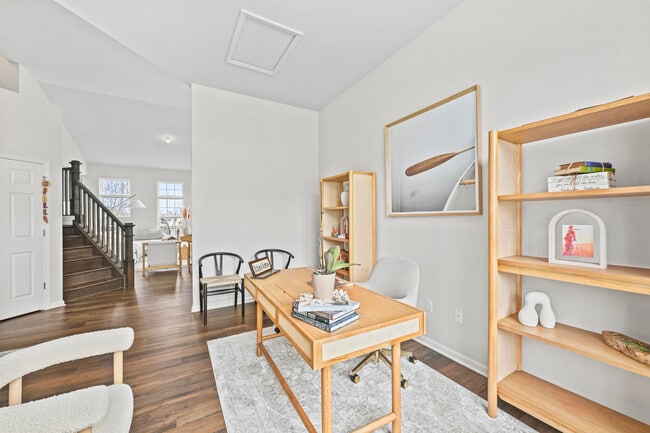 Photo - 1868 Forest View Ct