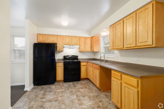 Photo - College Hill Apartments