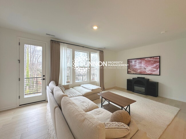 Photo - New 3 Bed Townhome in Mineral Springs