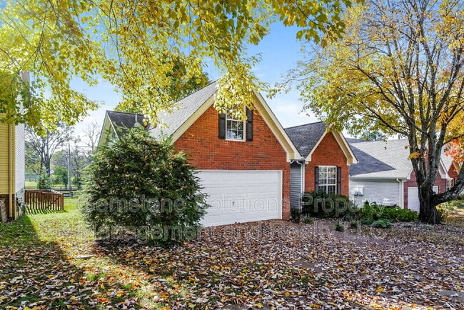 Photo - 306 Crooked Oak Ct