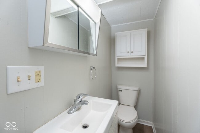Photo - 2109 N Janney Ave