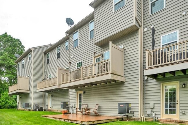 Photo - 1503 Pointe View Dr