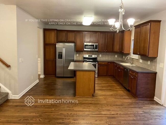 Photo - 618 Redford Pl Dr