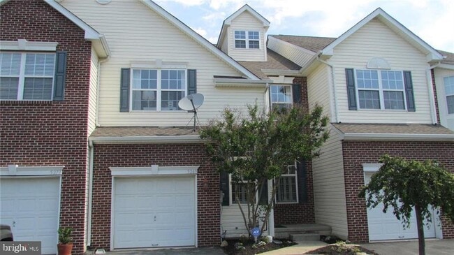 Building Photo - 5269 Dartmouth Dr Rental