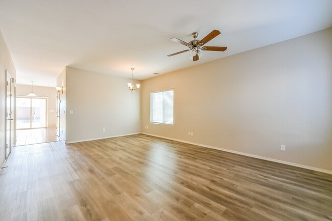 Photo - 28779 N Spur Dr