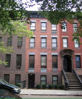 Primary Photo - Manor 82