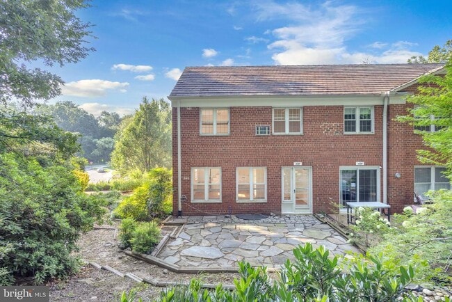 Building Photo - 1637 Preston Rd Rental