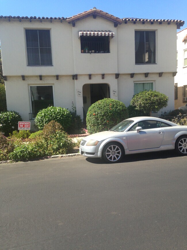 Frente del edificio - 341 N Ogden Dr Unidad 341