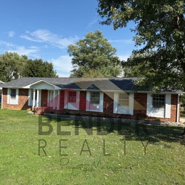 Building Photo - GORGEOUS RENOVATED HOME
