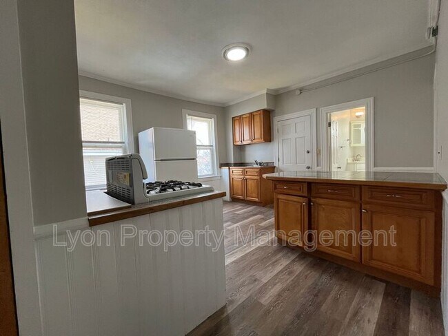 Photo - 218 Morris Ave Unidad 2