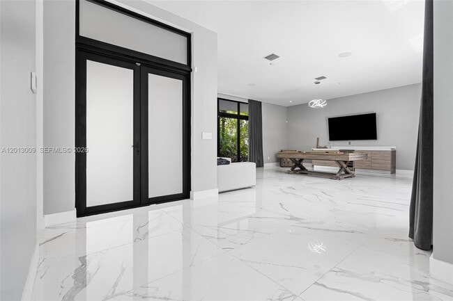 Photo - 16529 Botaniko Dr N