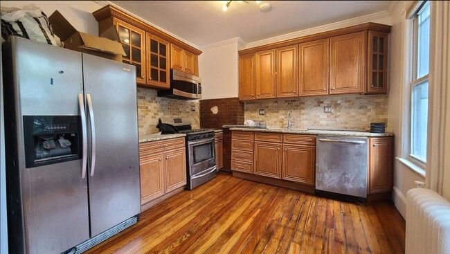 Building Photo - 476 Gregory Ave Unit 2