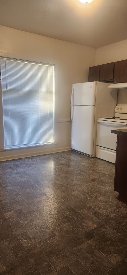 Photo - 520 S Warren Ave Unit 520 S. Warren Ave- Apt #2
