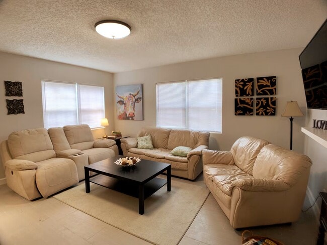 Photo - 7161 Balboa Rd