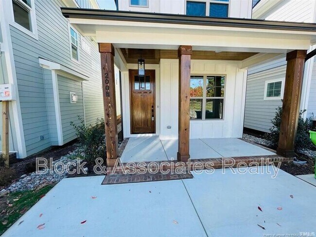 Photo - 200 E Moore St