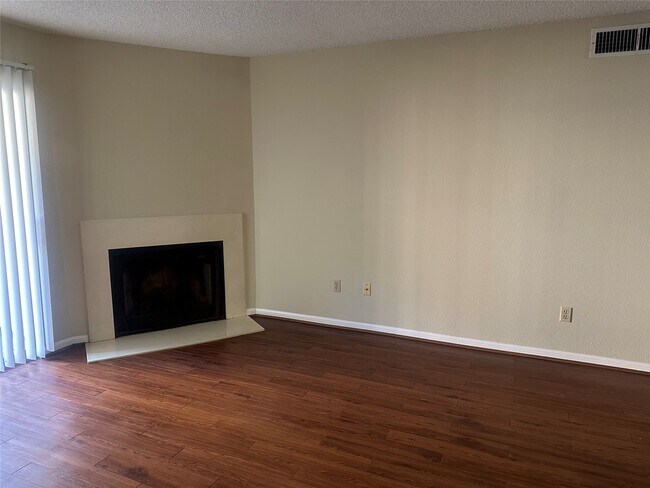 Photo - 2120 El Paseo St Unit True