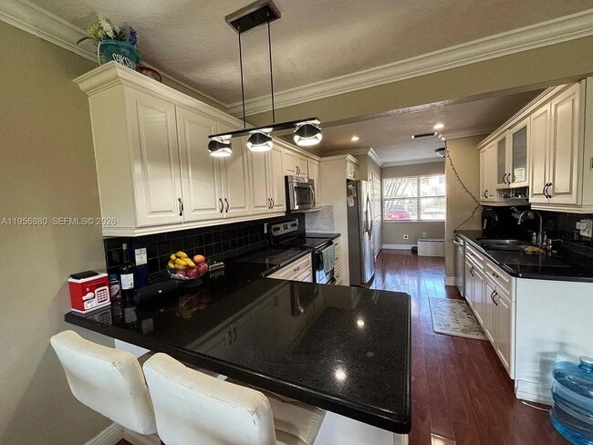 Photo - 232 Lakeside Cir