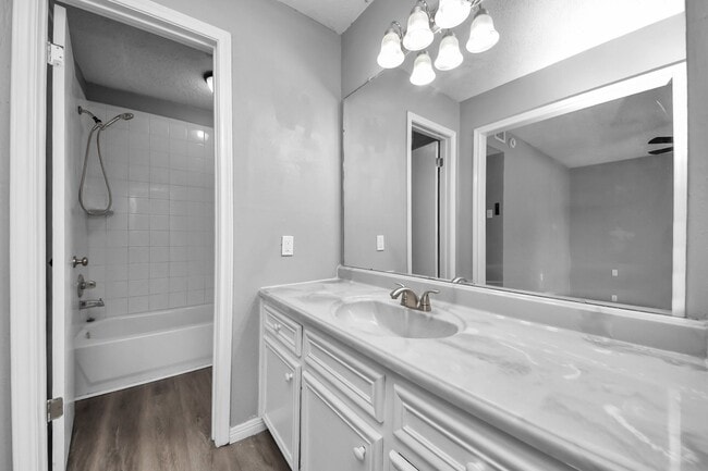 Photo - 13603 Ravensway Dr Unit A