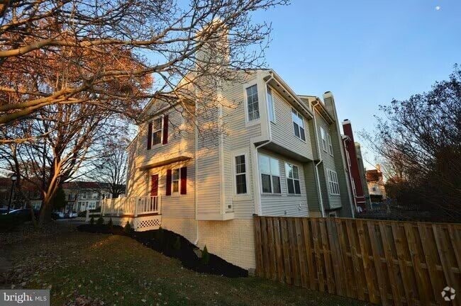 Building Photo - 6629 Medinah Ln Rental