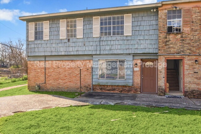 Building Photo - 3115 Falk Ct