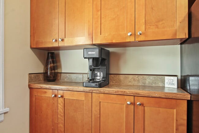 Photo - 1402 N Jackson St Unit 1