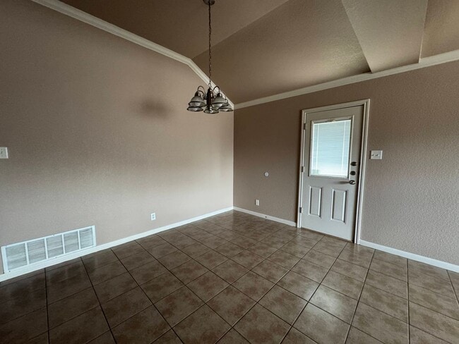 Photo - 1205 Powder River Dr Unidad B