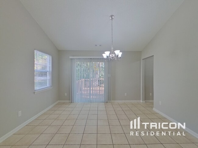 Photo - 2916 Vestal Pl