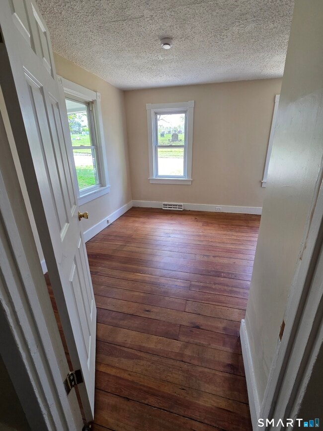 Photo - 22 Lakeview St Unit 1