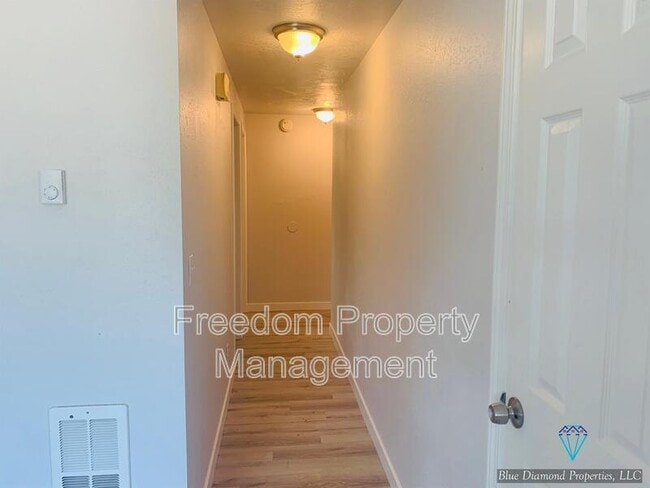 Photo - 3114 Iowa Ave