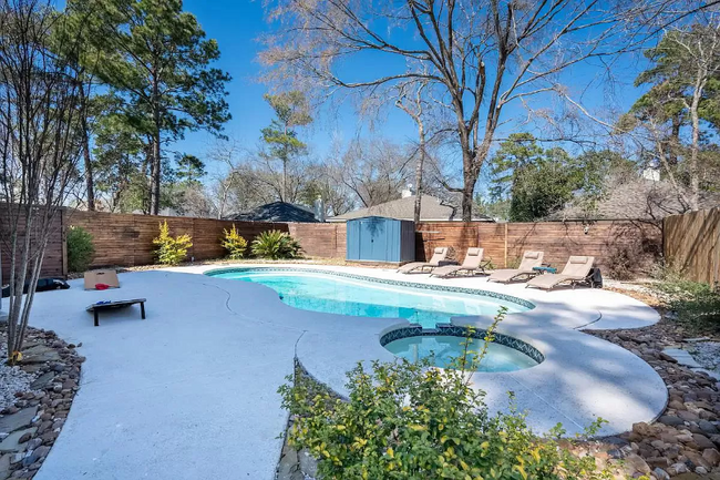 Building Photo - 5006 Deer Point Dr Rental