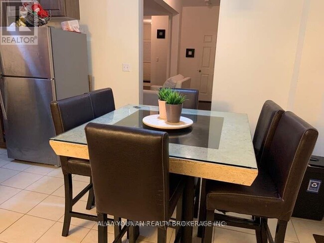 Photo - 1055 Job Cres